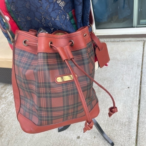 Bucket Bag in good condition - Picture 9 of 14